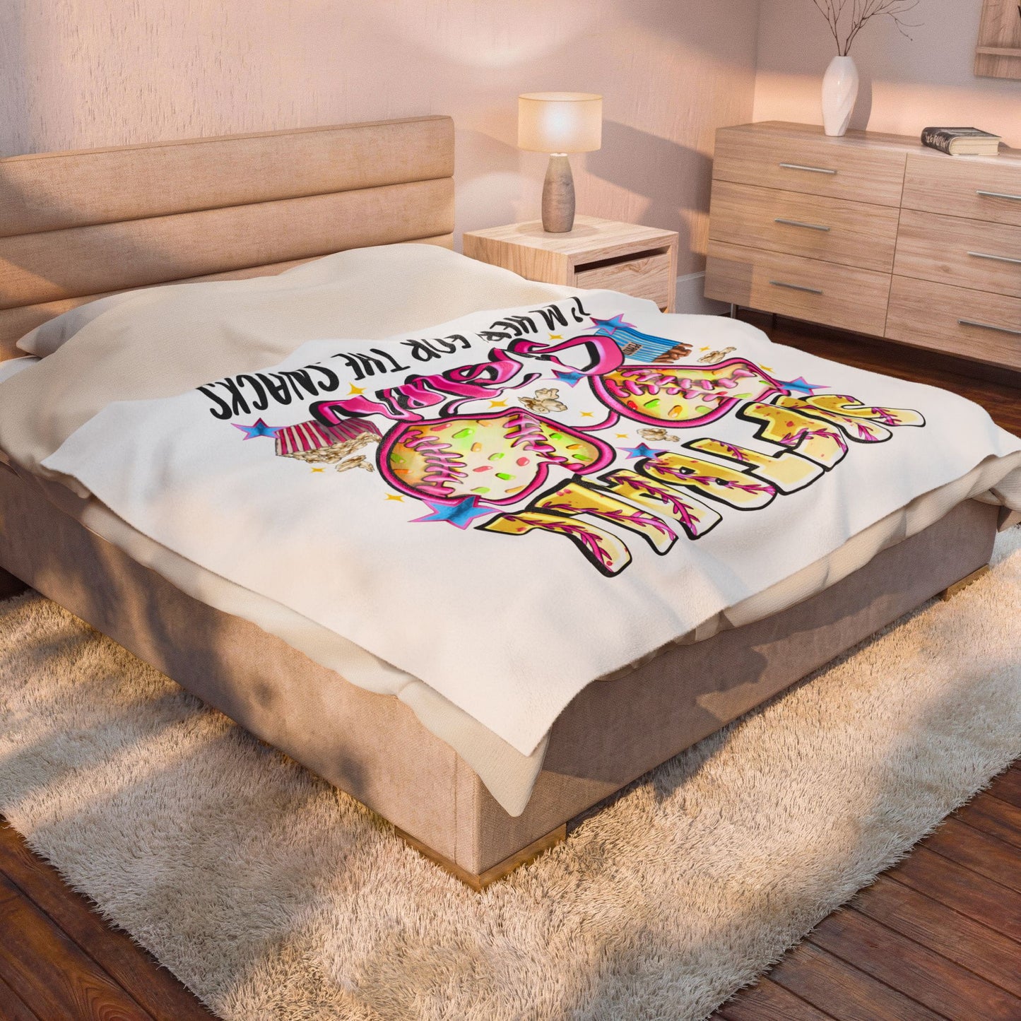 Softball Sister Velveteen Plush Blanket – “I’m Here for the Snacks” Cozy Game Day Throw