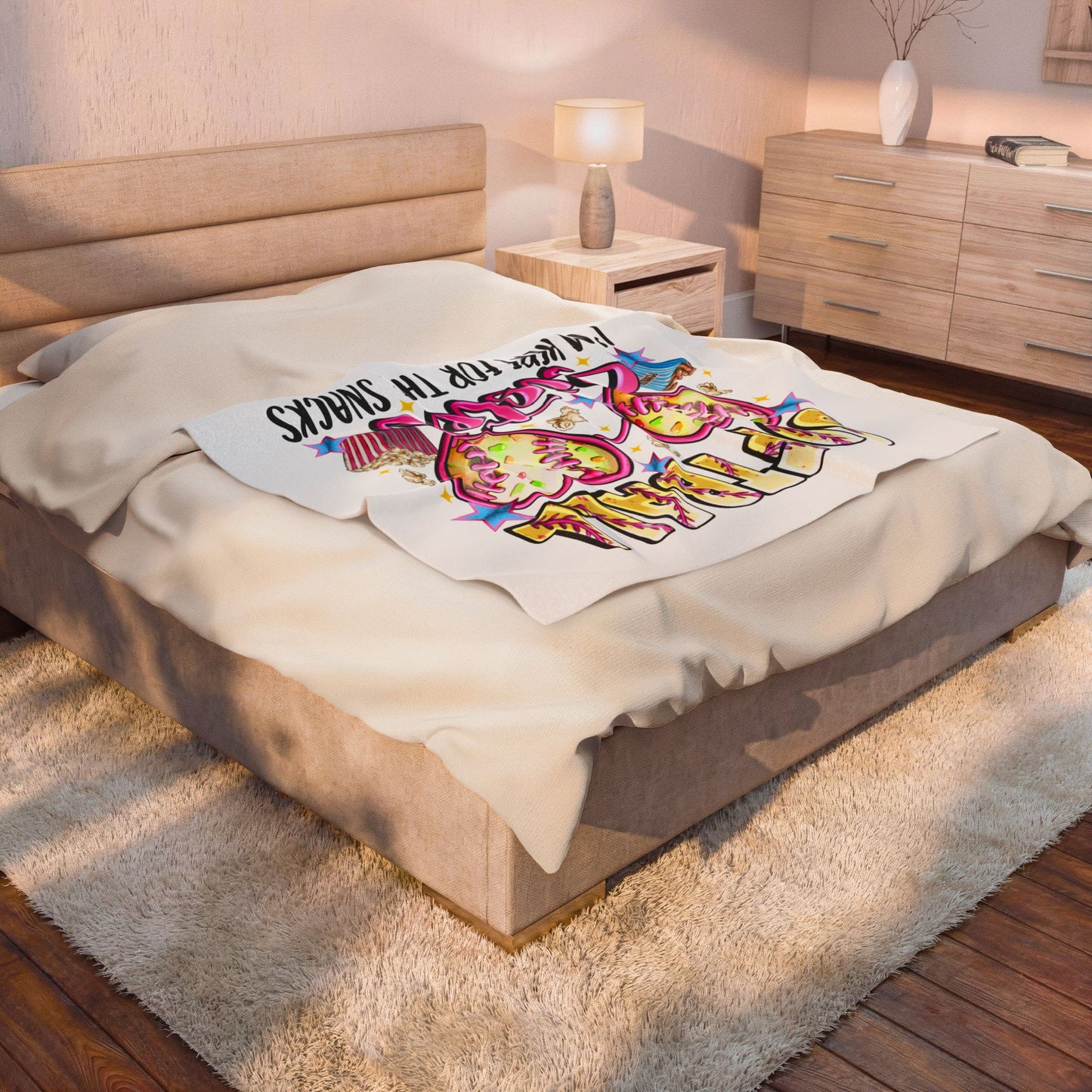 Softball Sister Velveteen Plush Blanket – “I’m Here for the Snacks” Cozy Game Day Throw