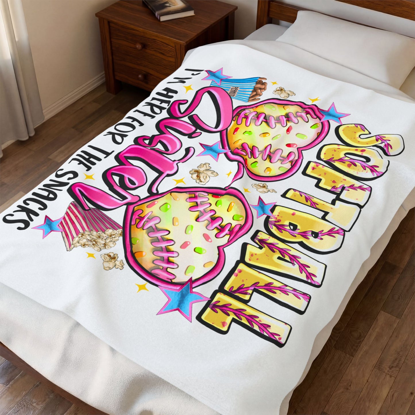 Softball Sister Velveteen Plush Blanket – “I’m Here for the Snacks” Cozy Game Day Throw